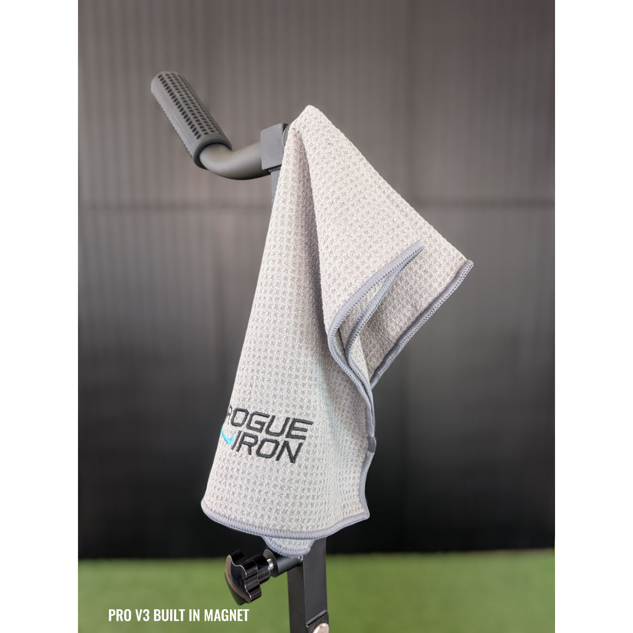 Two-layer magnetic disc golf towel
